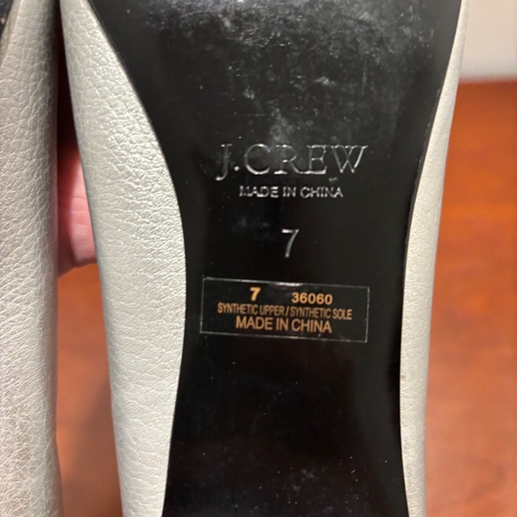 J. Crew Women's flats in Metallic Silver Size 7 - Picture 7 of 11